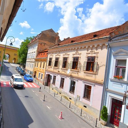 Charming Apartment - Heart Of Brasov Poarta Schei Exterior foto