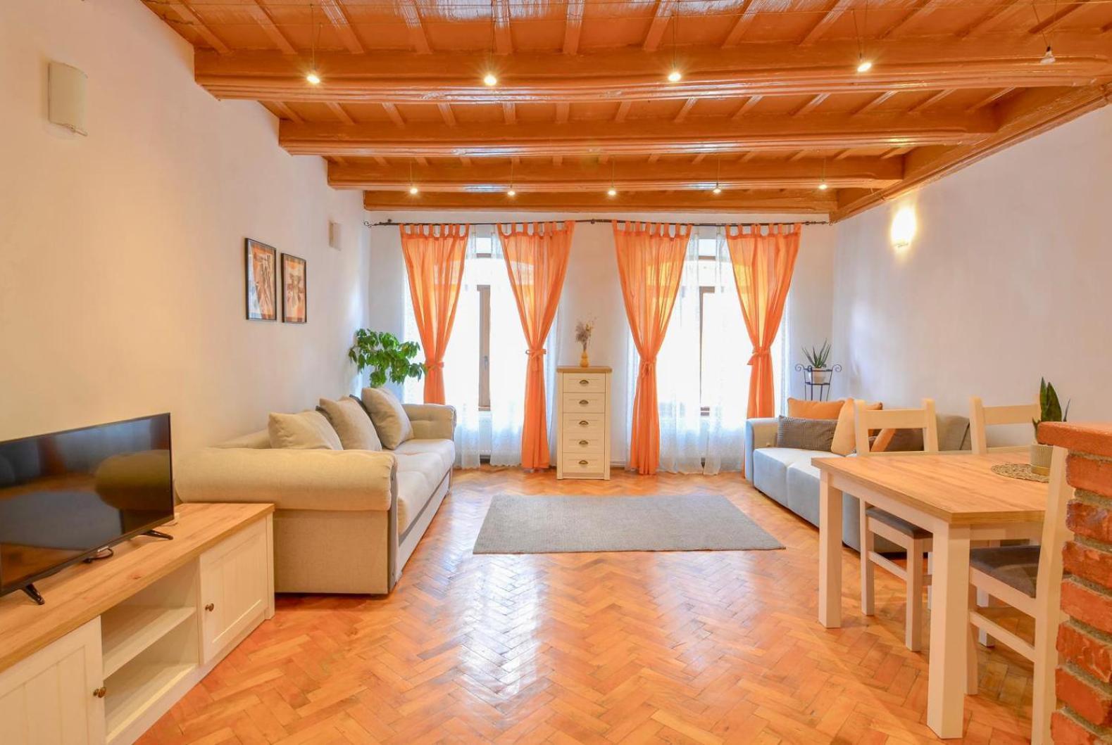 Charming Apartment - Heart Of Brasov Poarta Schei Exterior foto