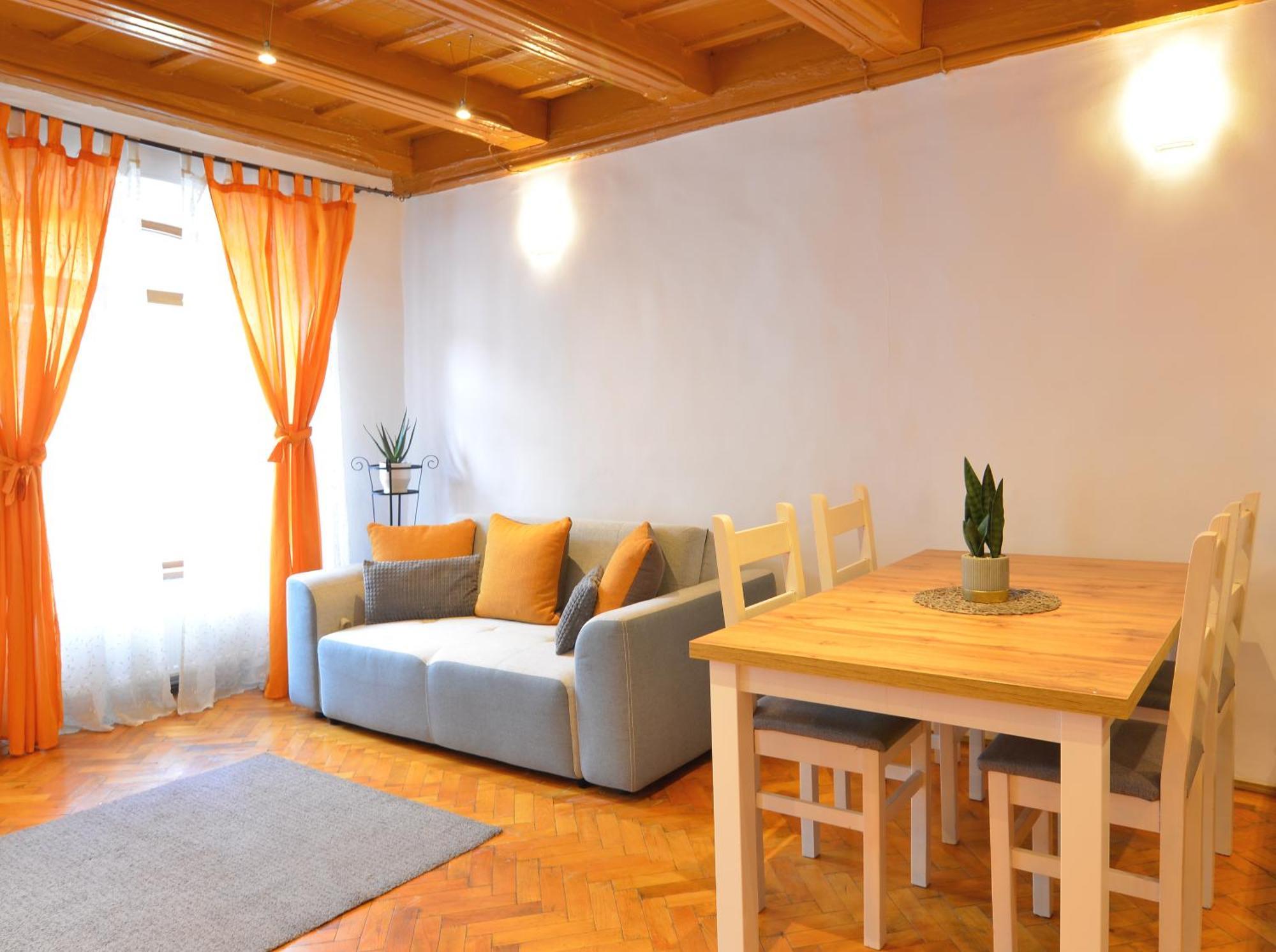 Charming Apartment - Heart Of Brasov Poarta Schei Exterior foto